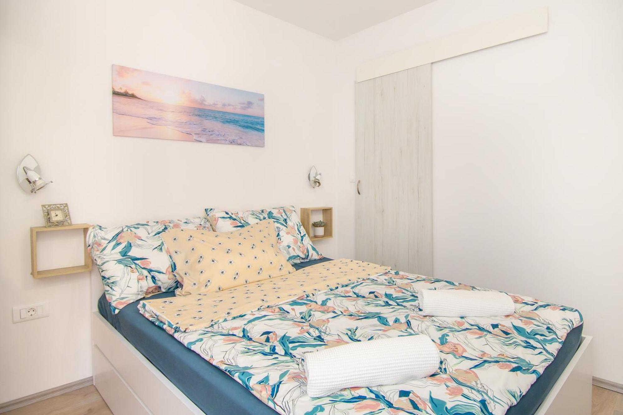 Apartman Dana Kastelir-Labinci Exterior photo